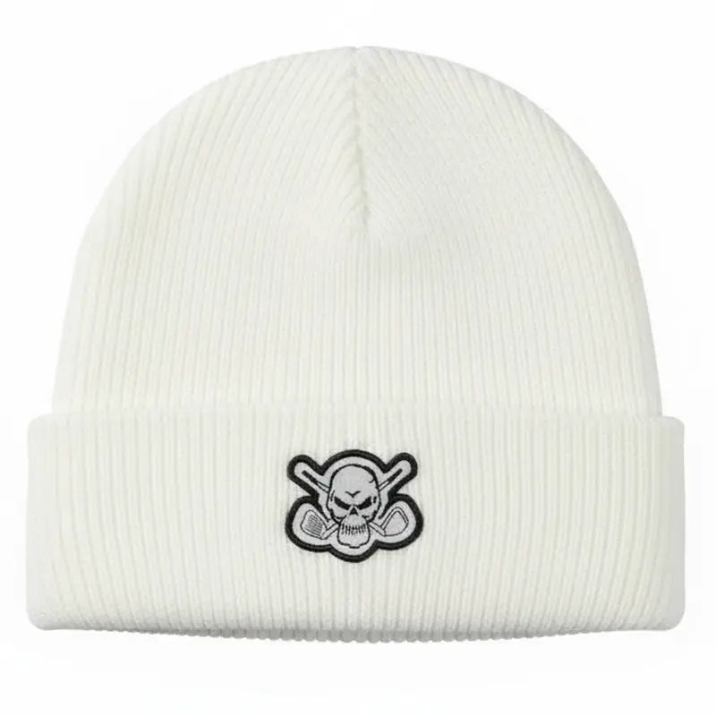 Golf beanie in white with a black skull and crossing golf clubs emblem